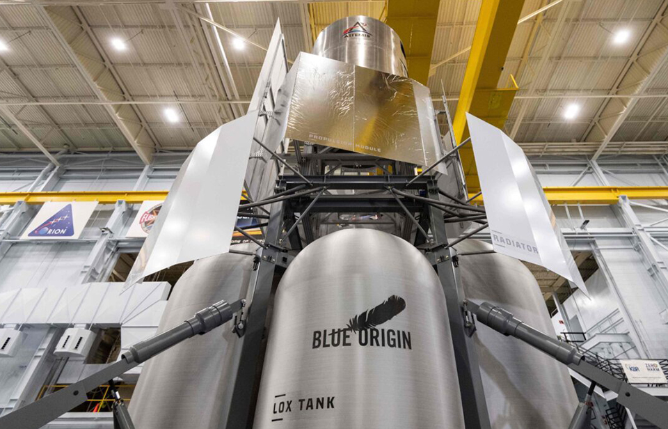 Blue Origin Insulates Lunar Landers from Launch Pad Recovery Fallout