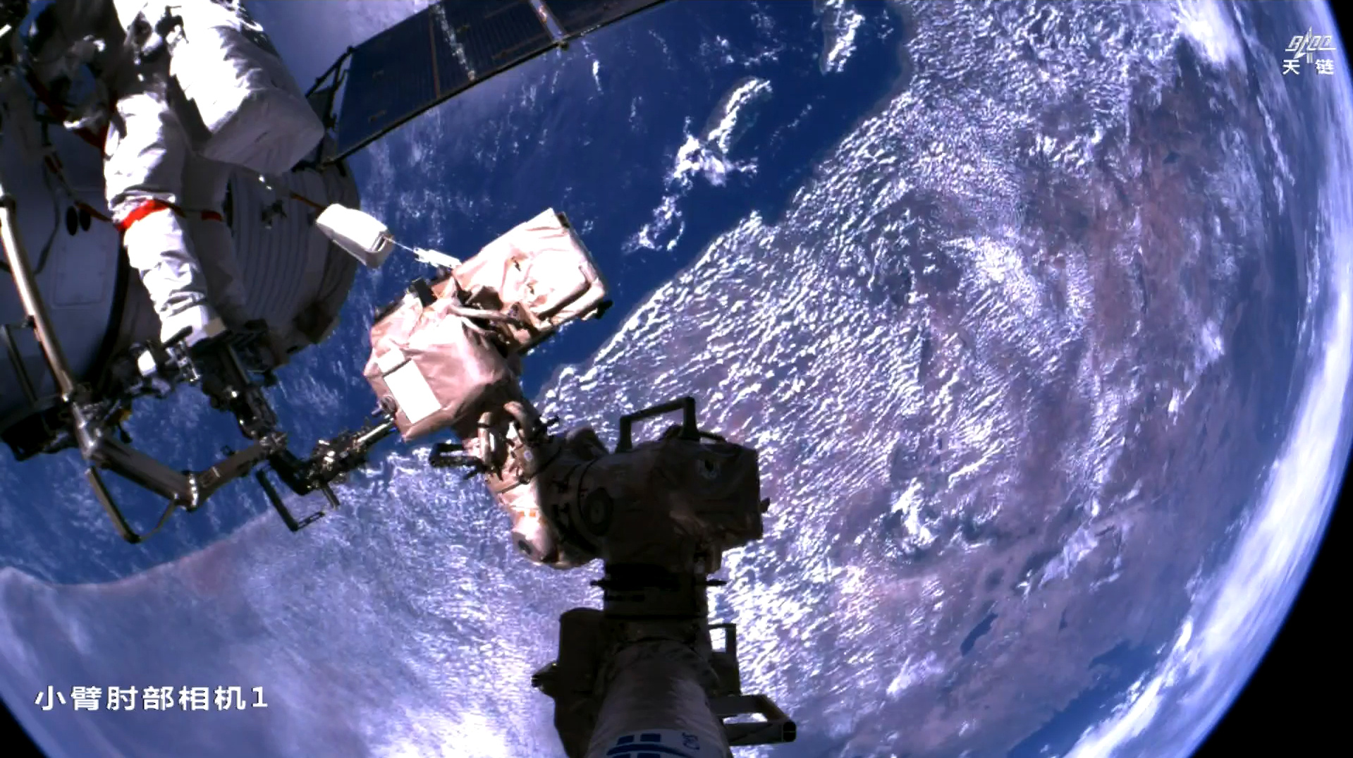 China set for its first one-year human spaceflight mission, confirms Pakistani astronaut flight